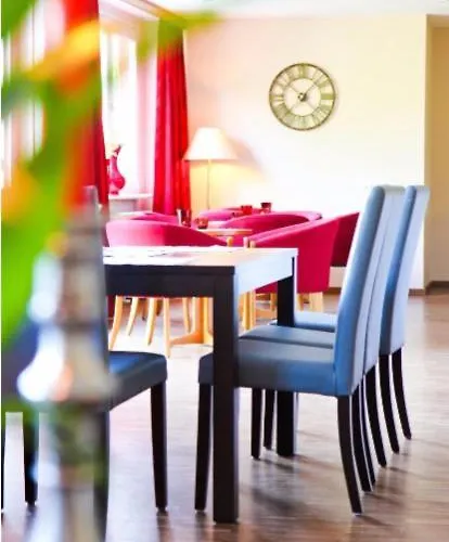 Rosenstadt & Malxestube Restaurant فندق